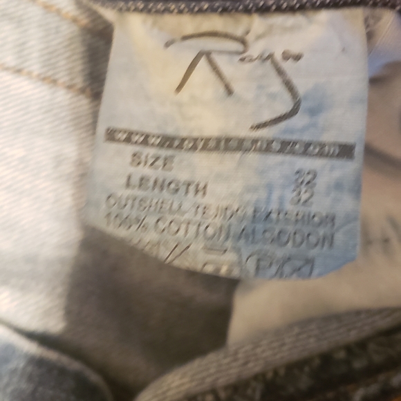 Roya - Picture 4 of 6